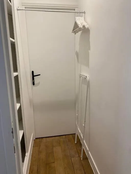 Apartment Cozy Modern Studio Paris